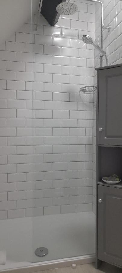 Crescent Lodge Guest House Γουίτμπι Δωμάτιο φωτογραφία