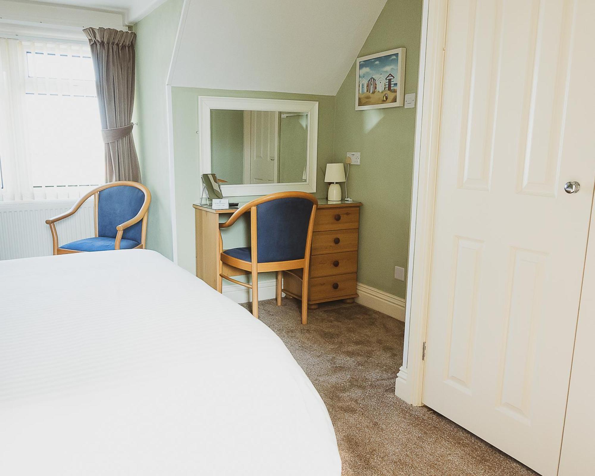 Crescent Lodge Guest House Γουίτμπι Δωμάτιο φωτογραφία